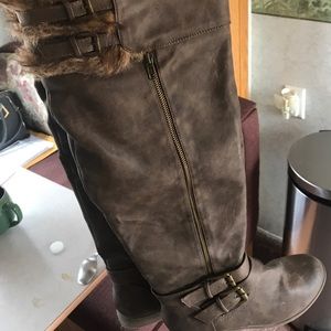 Rams in tall size 8.5